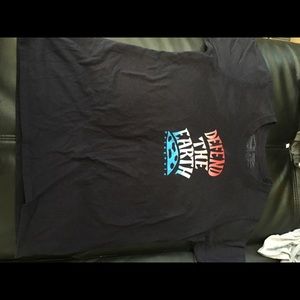 Defend the Earth Recycled cotton Tshirt Size XL